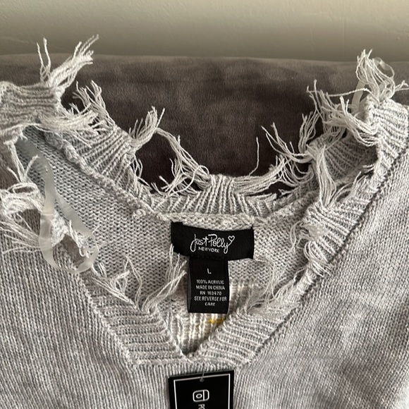 NWT just Polly distressed sweater L flowers gray - Picture 5 of 5